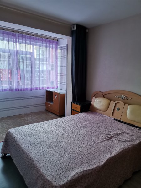 繽紛上街附近的一樓出租，家具家電齊全
