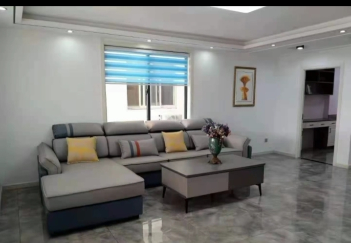 個人房源金地小區(qū)出租住人二樓一樓草廈子