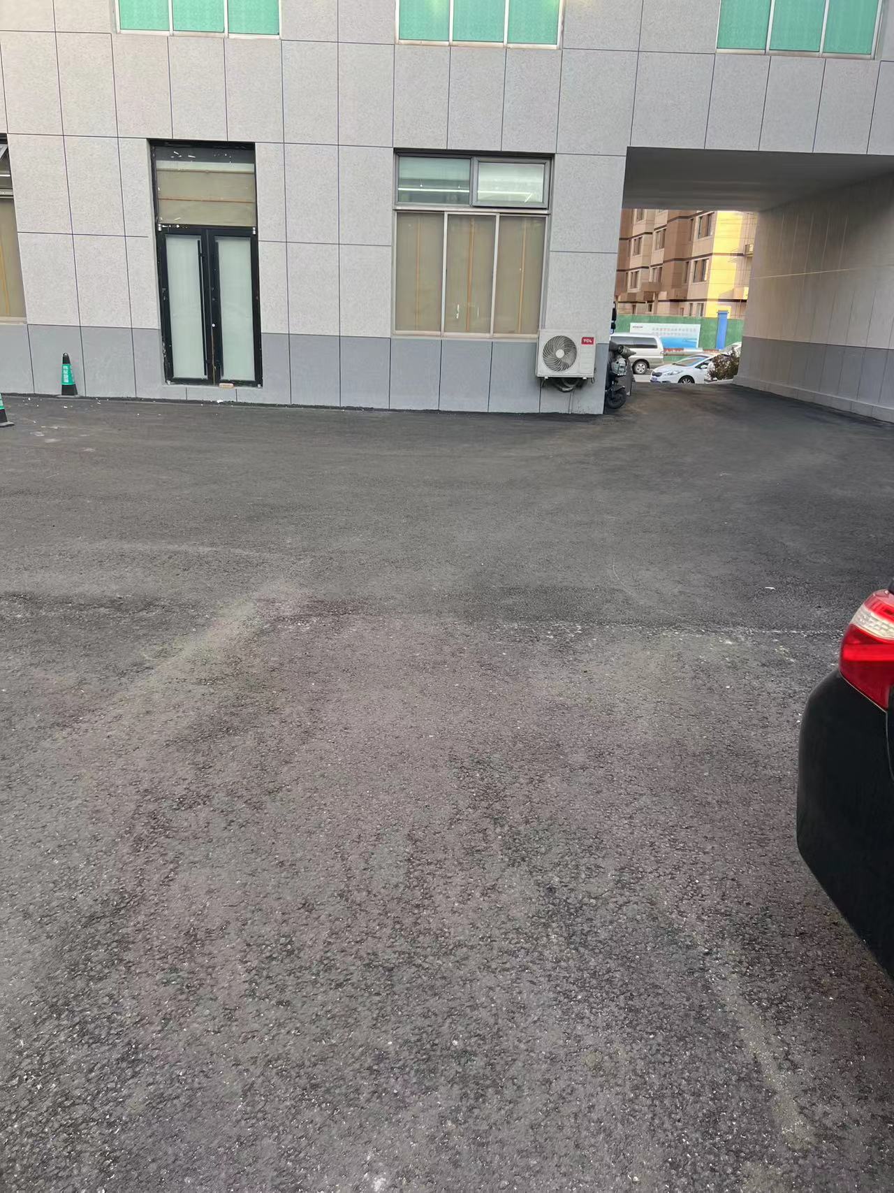文登營工業(yè)園一樓廠房出租（可租短期）