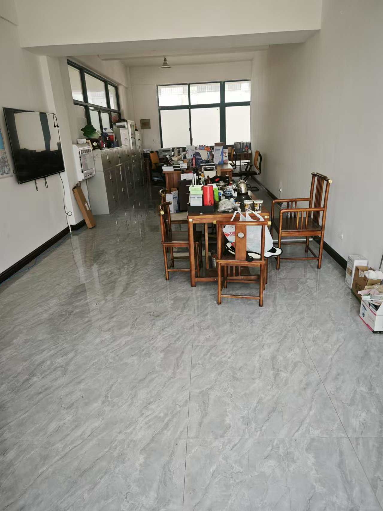 文登經(jīng)濟(jì)開(kāi)發(fā)區(qū)-50平帶全套辦公家電家具的辦公室出租