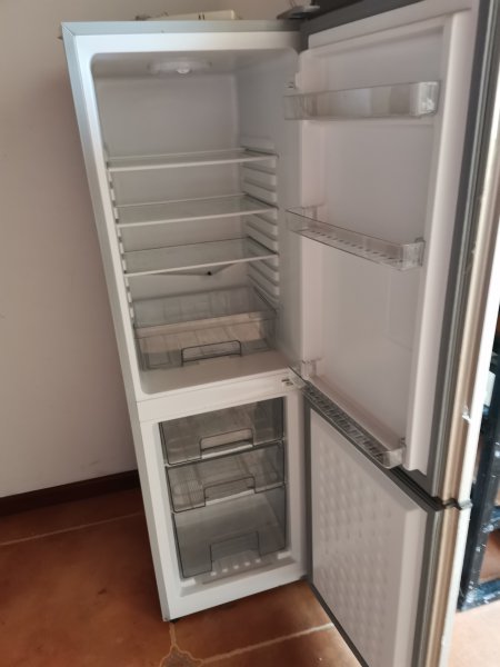 長江匯泉商廈精裝公寓出租，家具家電齊全