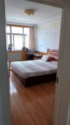出租燕南街住人一樓，118.11平3室，家具家電齊全，月租9